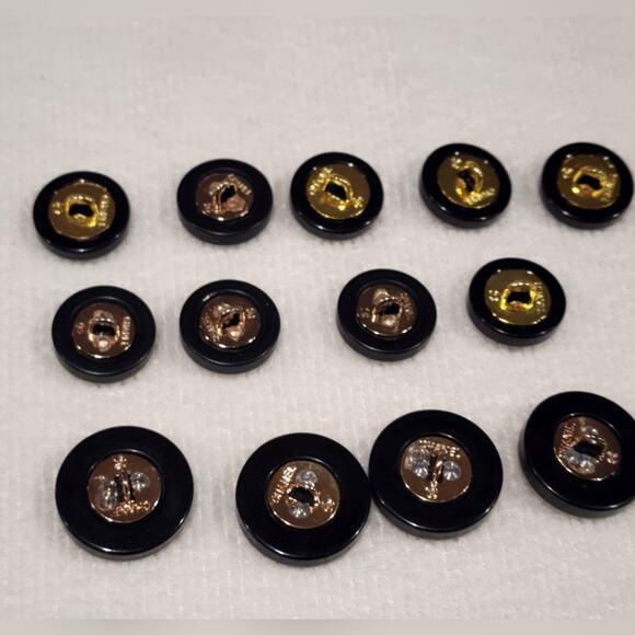 Chanel Black Gold Necklace - Picture 8 of 10